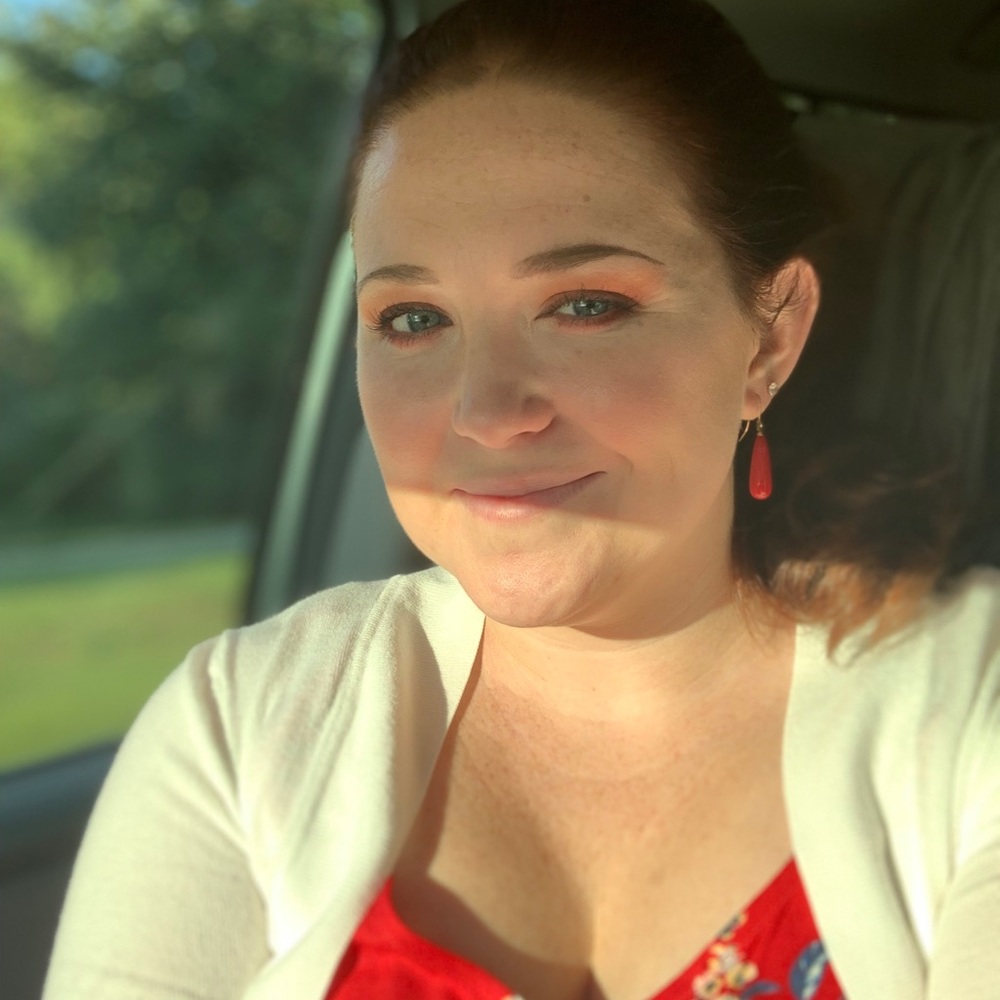 Meet your Posher, Olivia